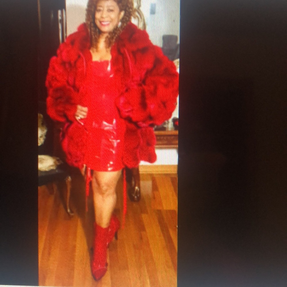 Marvelous lipstick red fox fur coat, by Marchaela Fur (London New York & Paris) - Picture 1 of 5